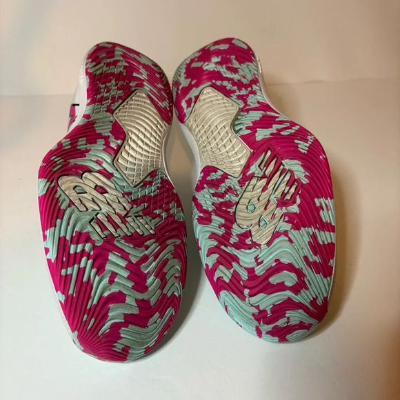 New Balance Womens Fuelcell 996 V4 Tennis Shoes WCH996N4 White Pink Blue Sz 10 - Picture 9 of 9